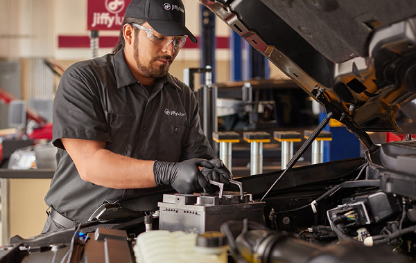 Keeping your car battery connections clean